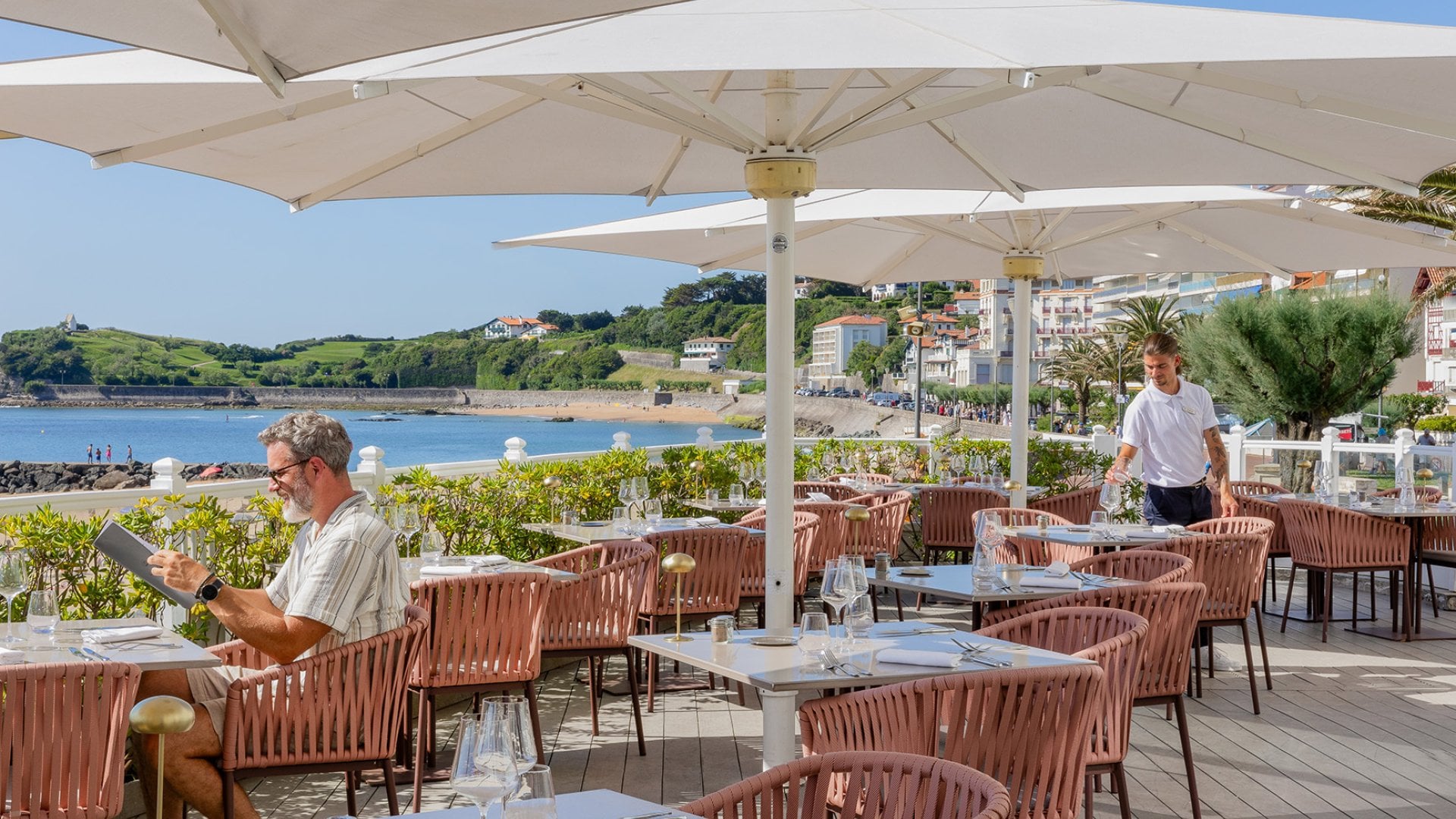 Terrasse Restaurant Aho Fina